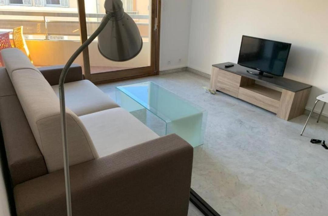 Apartment In นีซ ภายนอก รูปภาพ